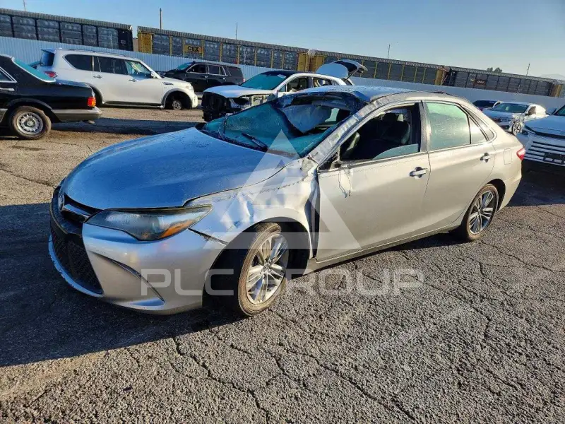 2015 Toyota CAMRY фото