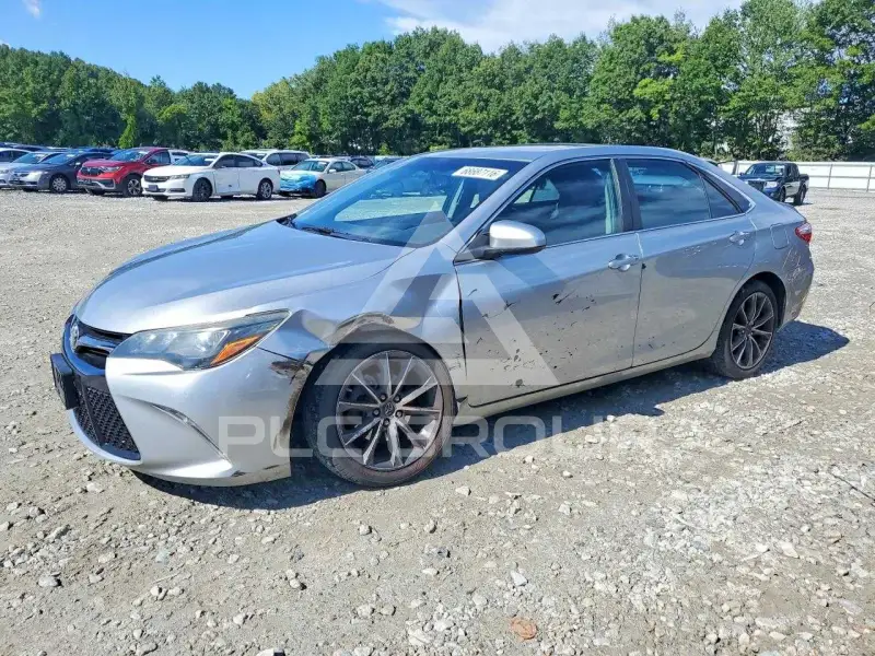 2015 Toyota CAMRY фото