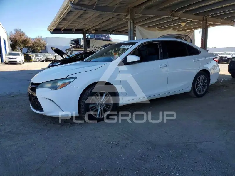 2015 Toyota CAMRY фото