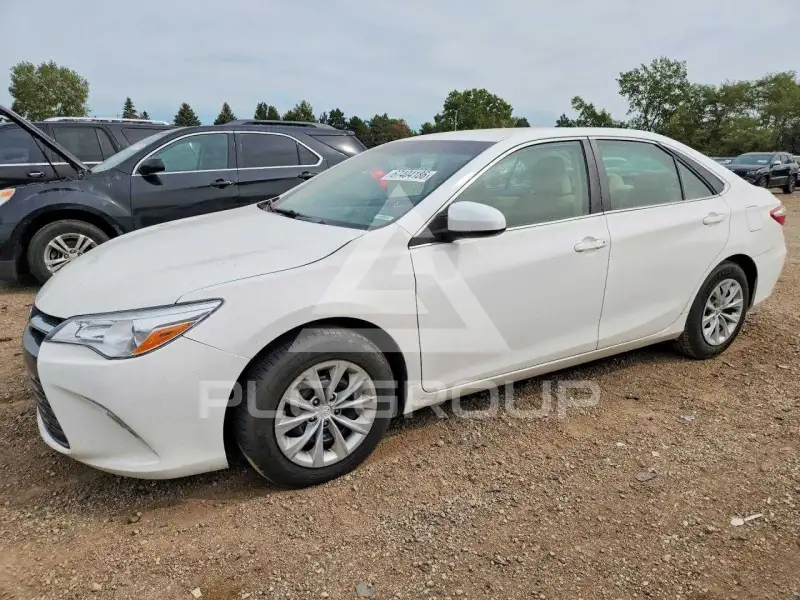 2015 Toyota CAMRY фото