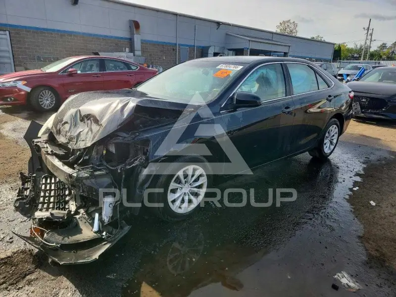 2015 Toyota CAMRY фото