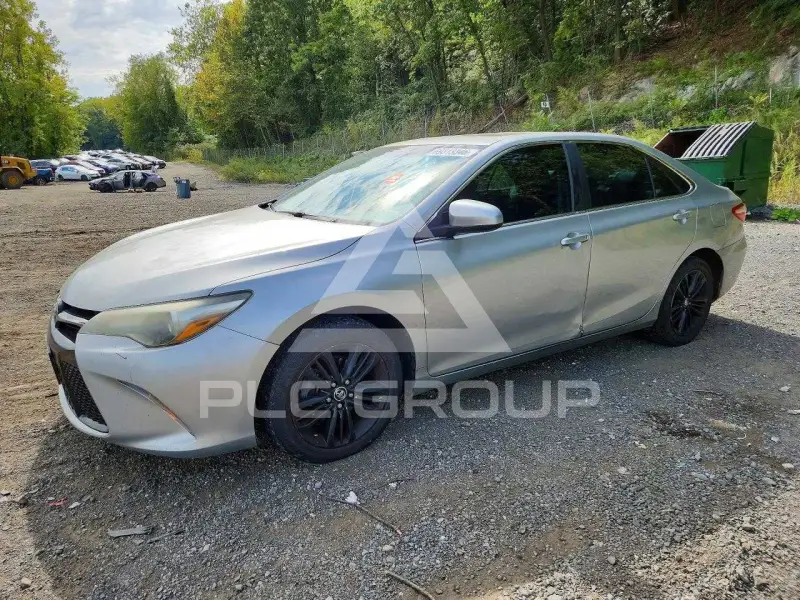 2015 Toyota CAMRY фото