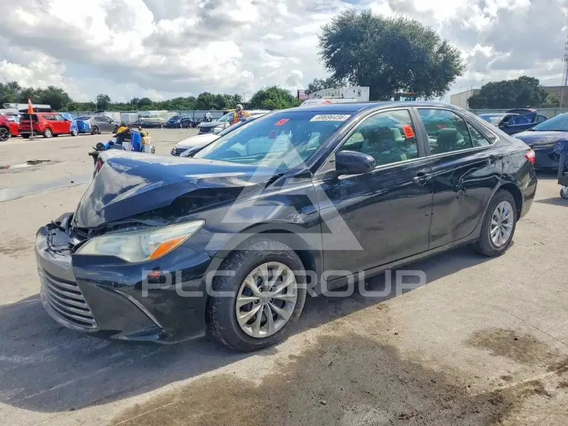 2015 Toyota CAMRY фото