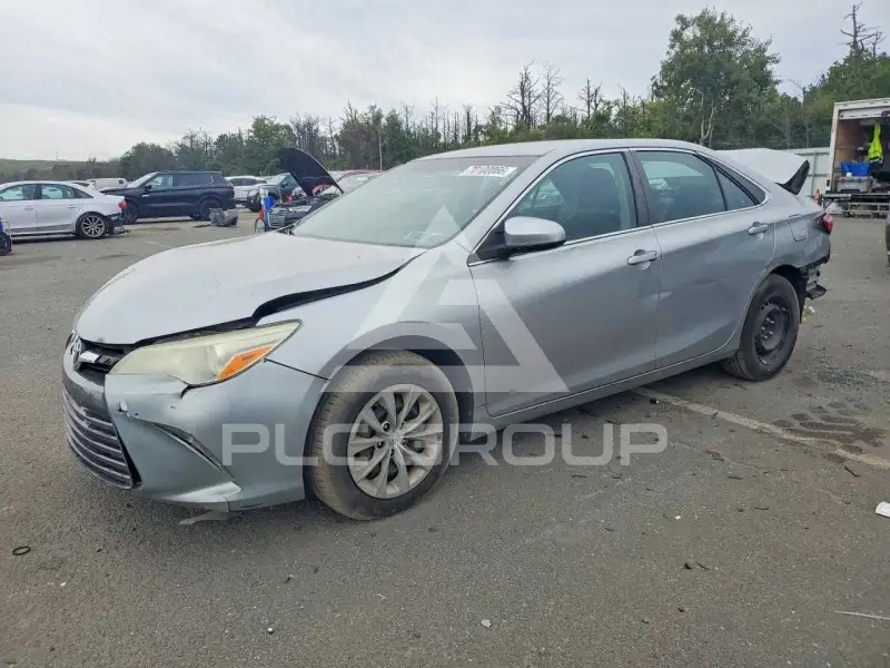 2015 Toyota CAMRY фото