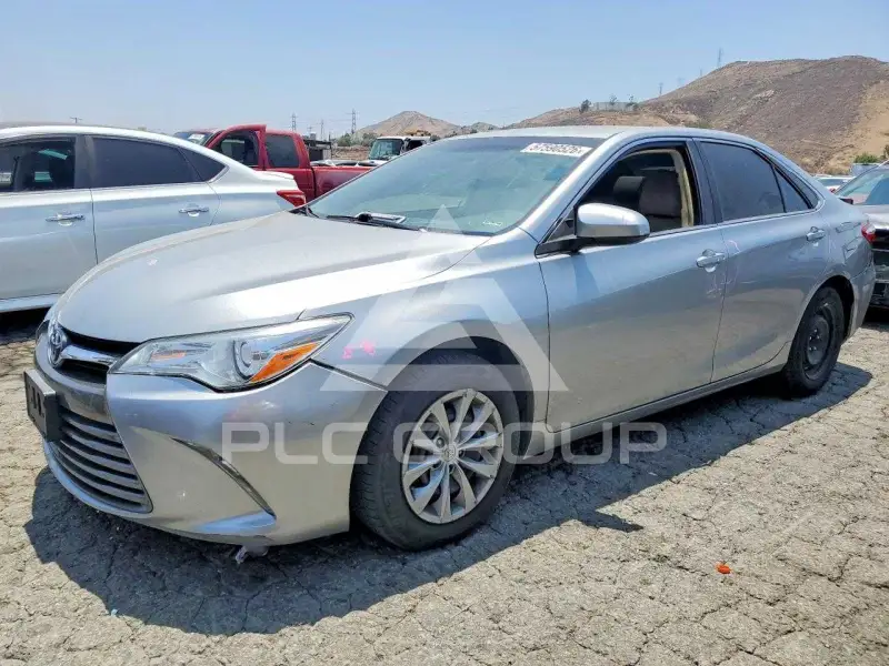 2015 Toyota CAMRY фото
