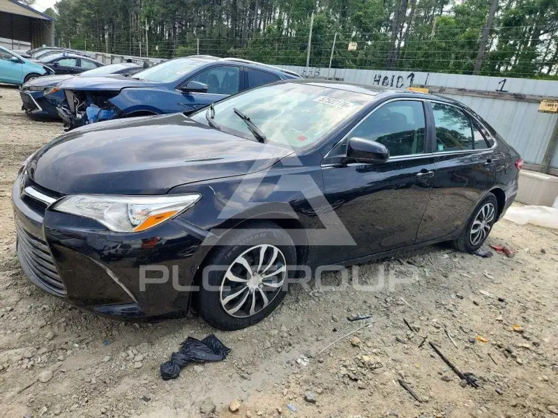 2015 Toyota CAMRY фото