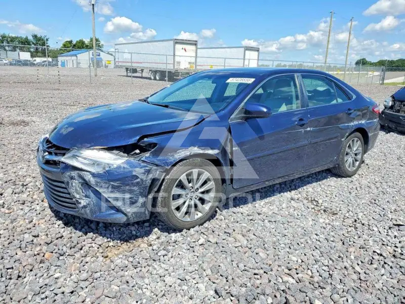 2015 Toyota CAMRY фото