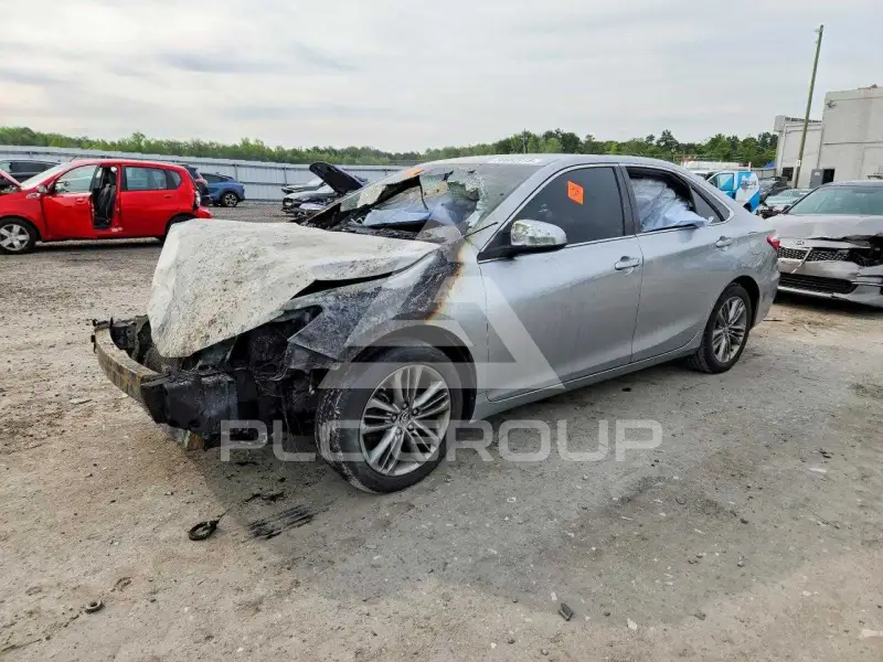 2015 Toyota CAMRY фото