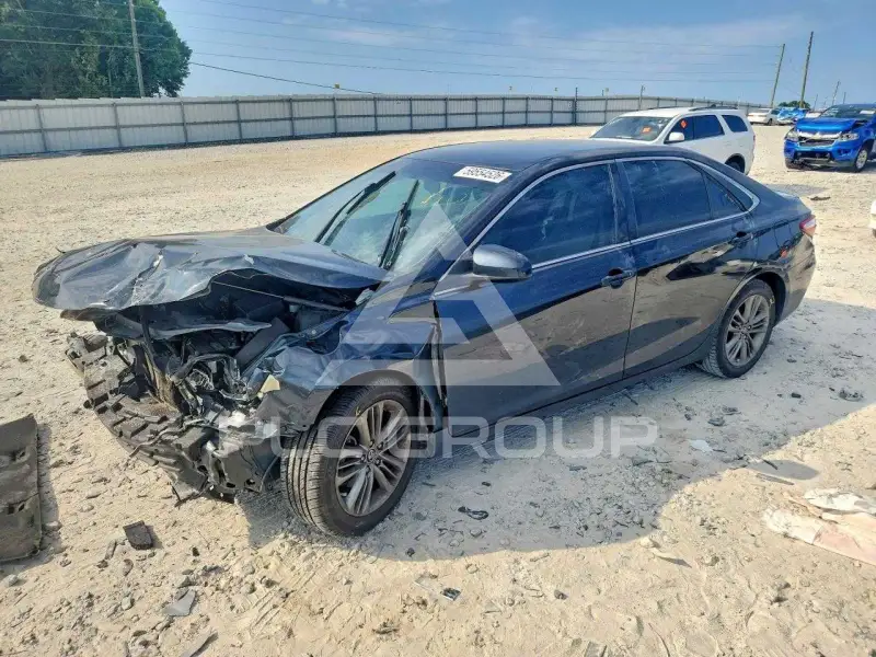 2015 Toyota CAMRY photo
