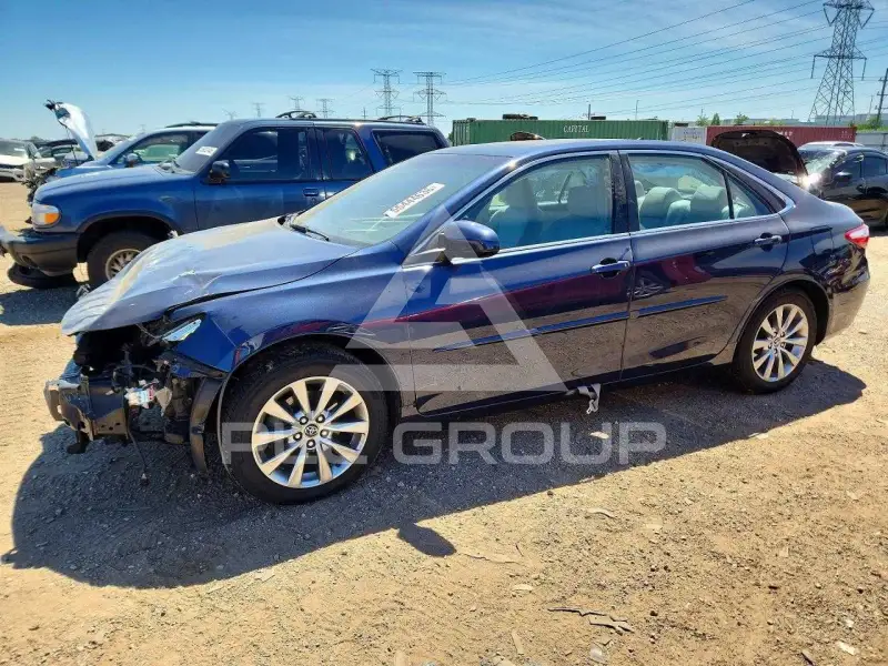 2015 Toyota CAMRY фото
