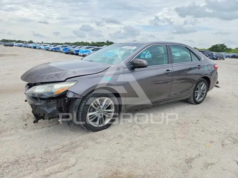 2015 Toyota CAMRY фото