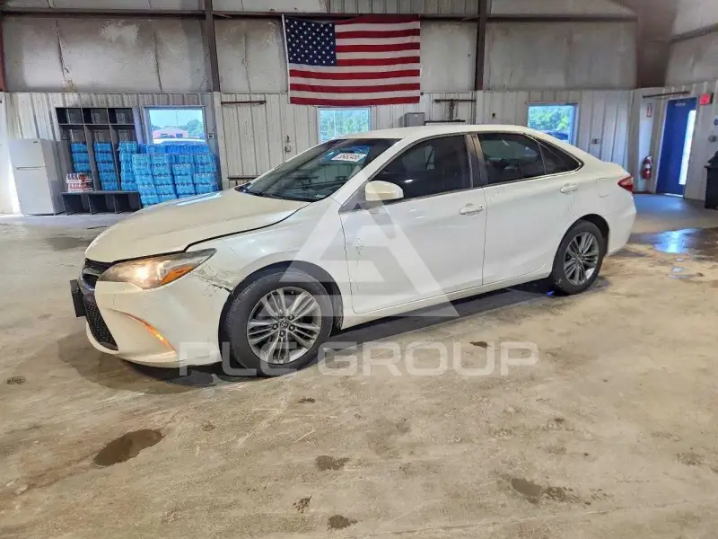 2015 Toyota CAMRY фото