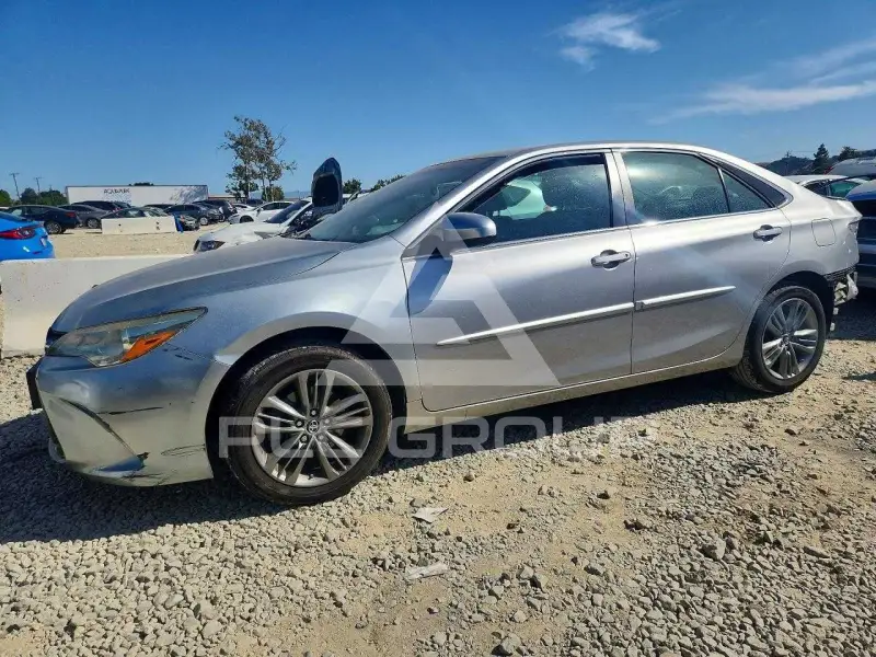 2015 Toyota CAMRY фото