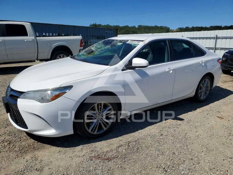 2015 Toyota CAMRY фото
