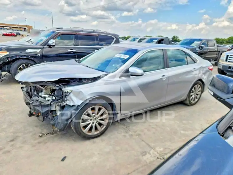 2015 Toyota CAMRY фото