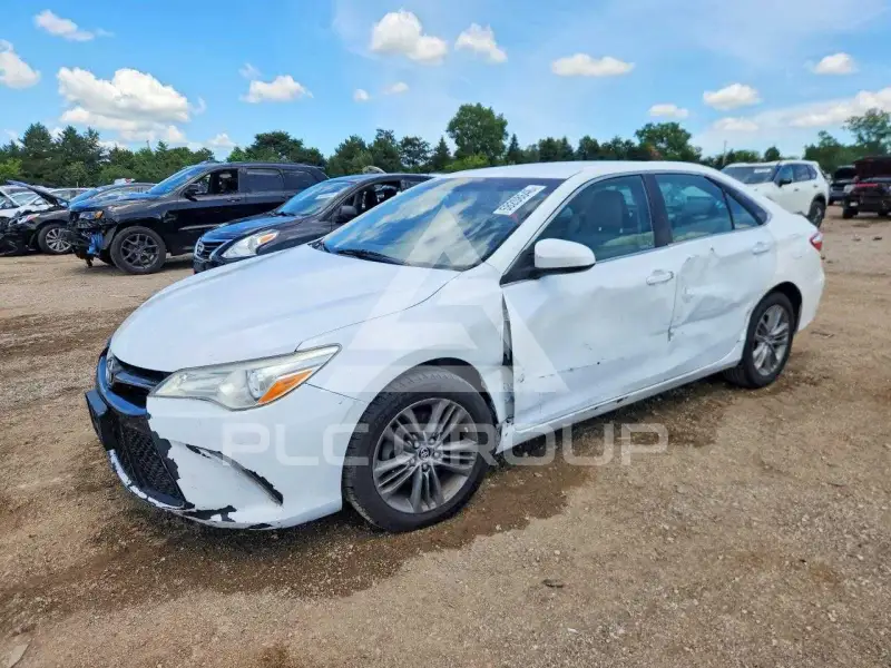 2015 Toyota CAMRY photo
