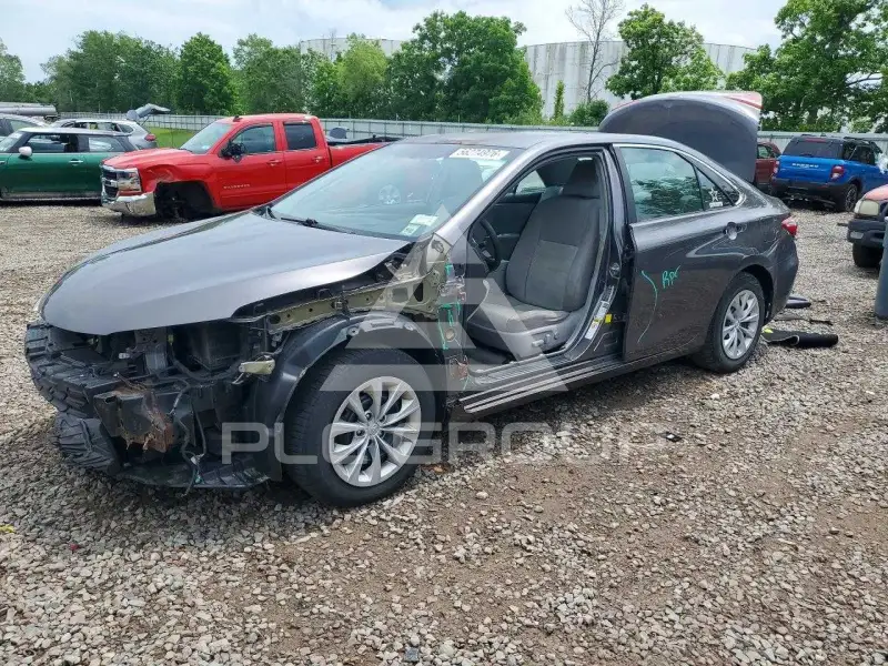 2015 Toyota CAMRY фото