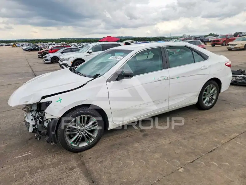 2015 Toyota CAMRY фото