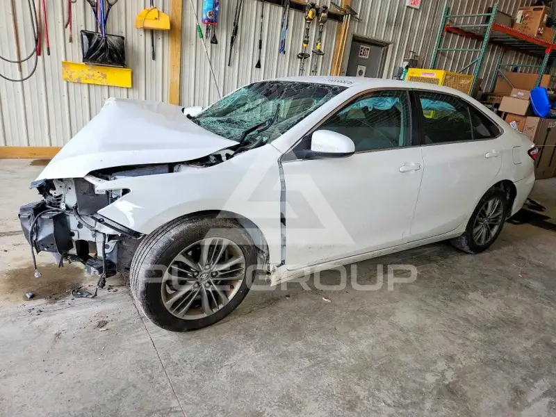 2015 Toyota CAMRY фото