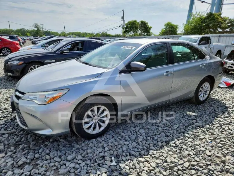 2015 Toyota CAMRY фото