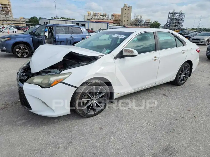 2015 Toyota CAMRY фото