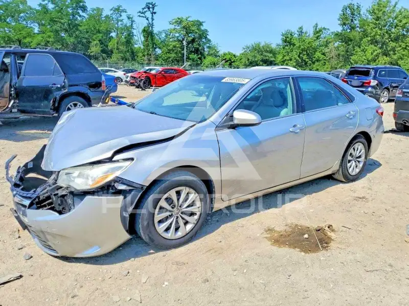 2015 Toyota CAMRY фото