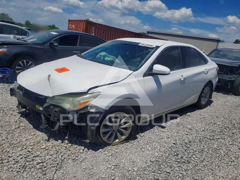 2015 Toyota CAMRY фото