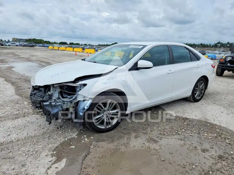 2015 Toyota CAMRY фото