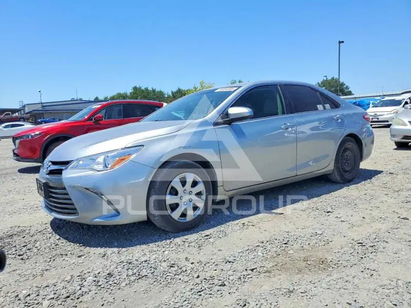2015 Toyota CAMRY фото
