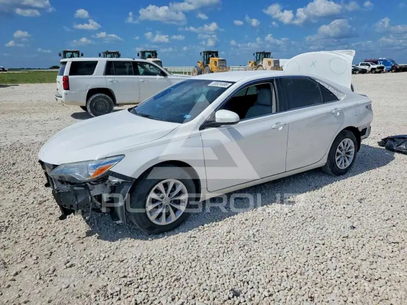 2015 Toyota CAMRY фото