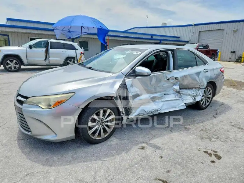 2015 Toyota CAMRY фото