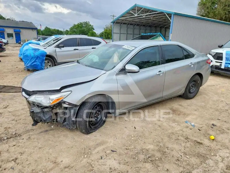 2015 Toyota CAMRY фото