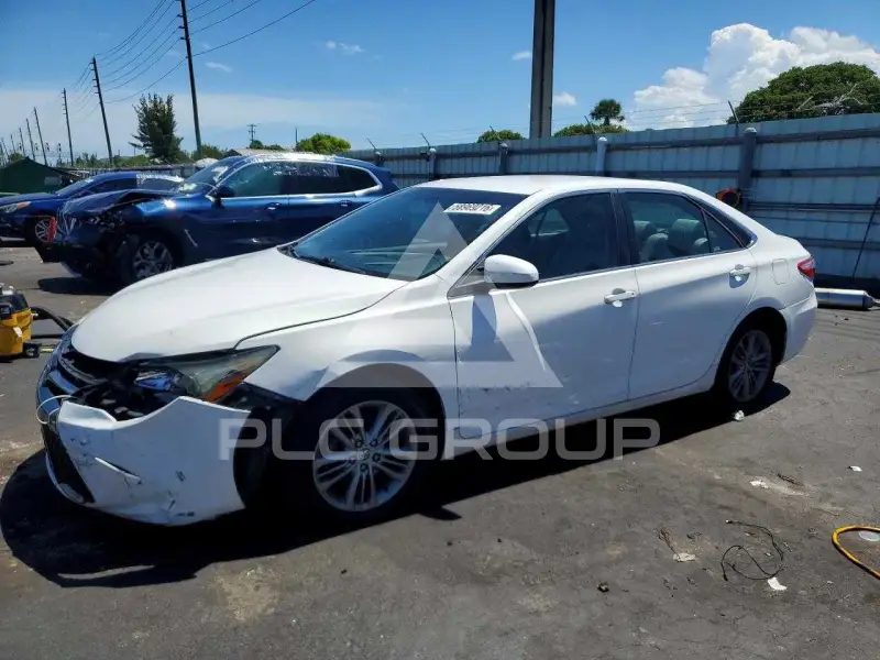 2015 Toyota CAMRY фото