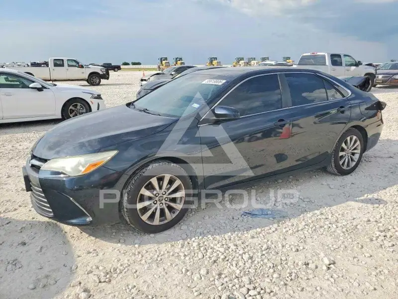 2015 Toyota CAMRY фото