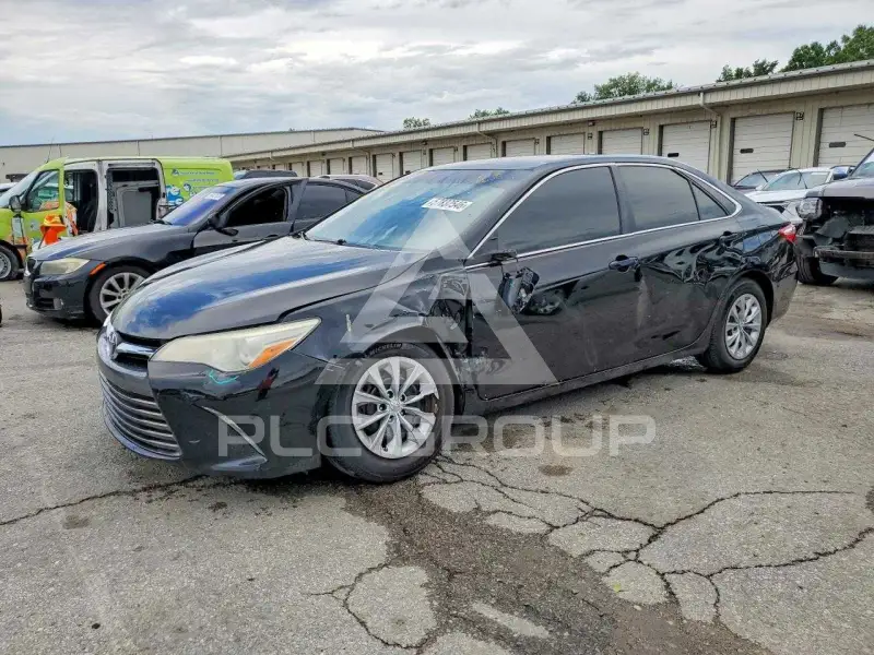 2015 Toyota CAMRY фото