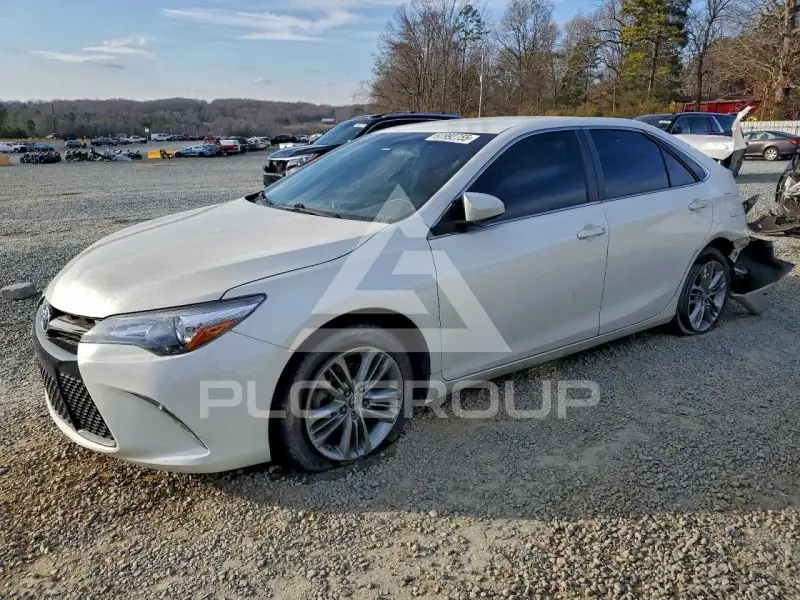 2015 Toyota CAMRY photo