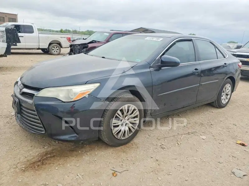2015 Toyota CAMRY фото