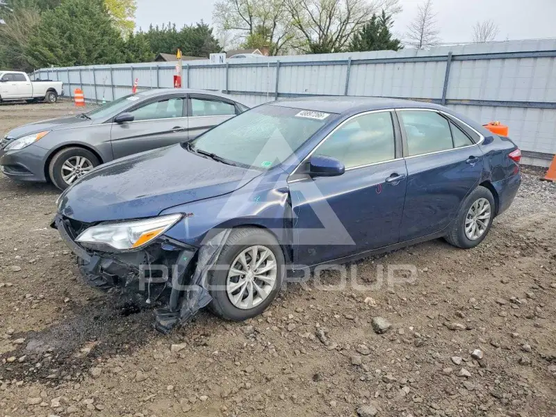 2015 Toyota CAMRY фото