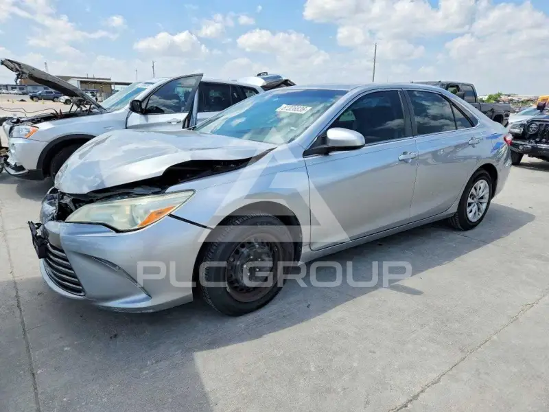 2015 Toyota CAMRY фото