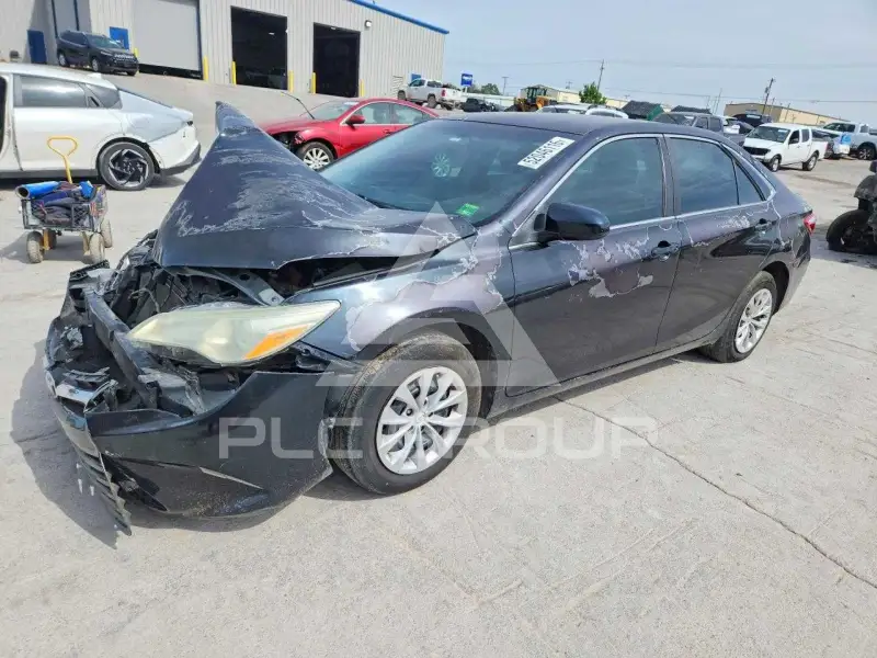 2015 Toyota CAMRY фото