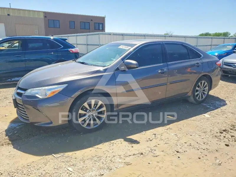 2015 Toyota CAMRY фото