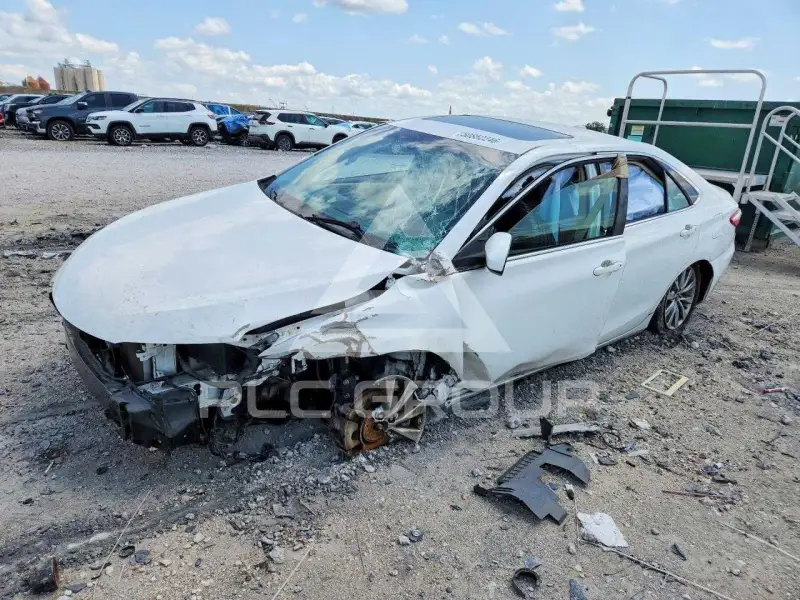 2015 Toyota CAMRY фото