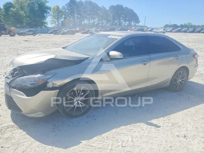 2015 Toyota CAMRY фото