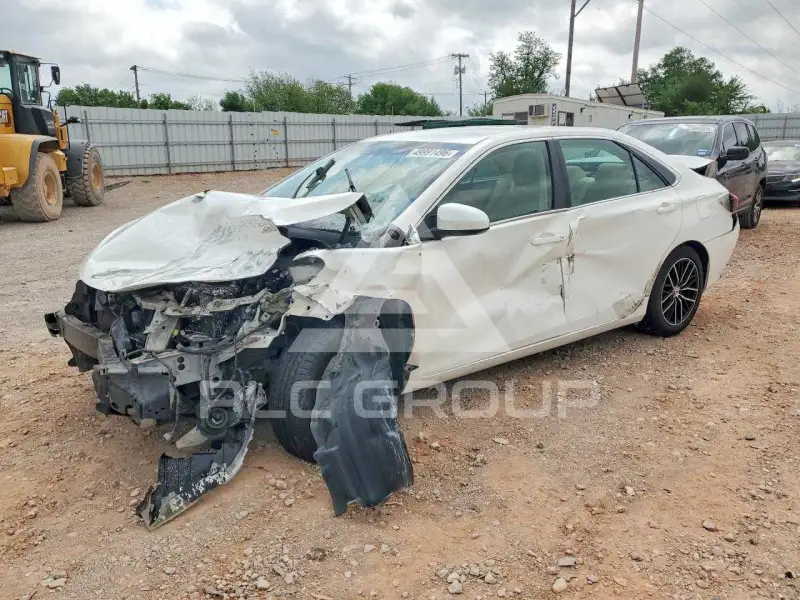 2015 Toyota CAMRY фото
