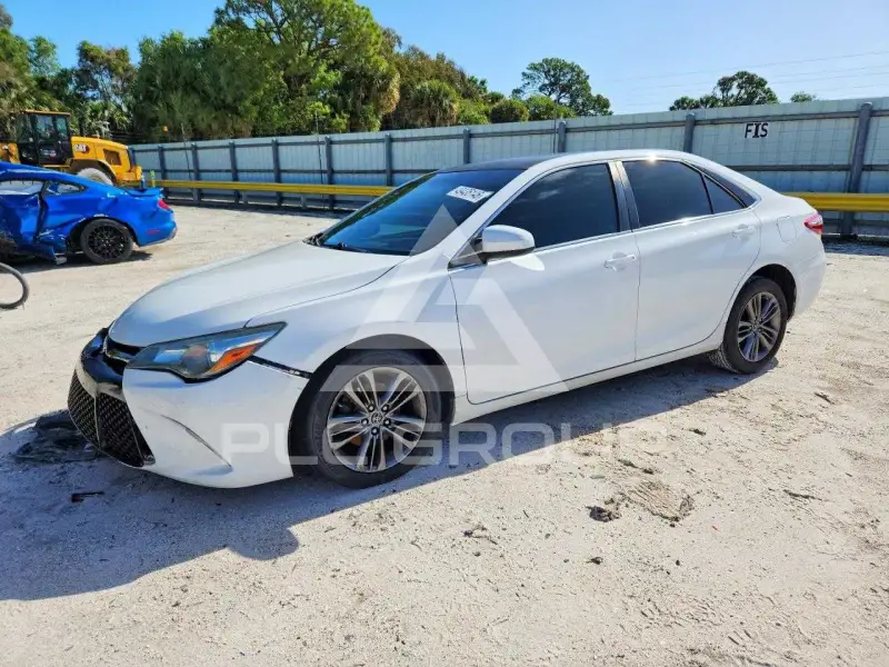 2015 Toyota CAMRY фото
