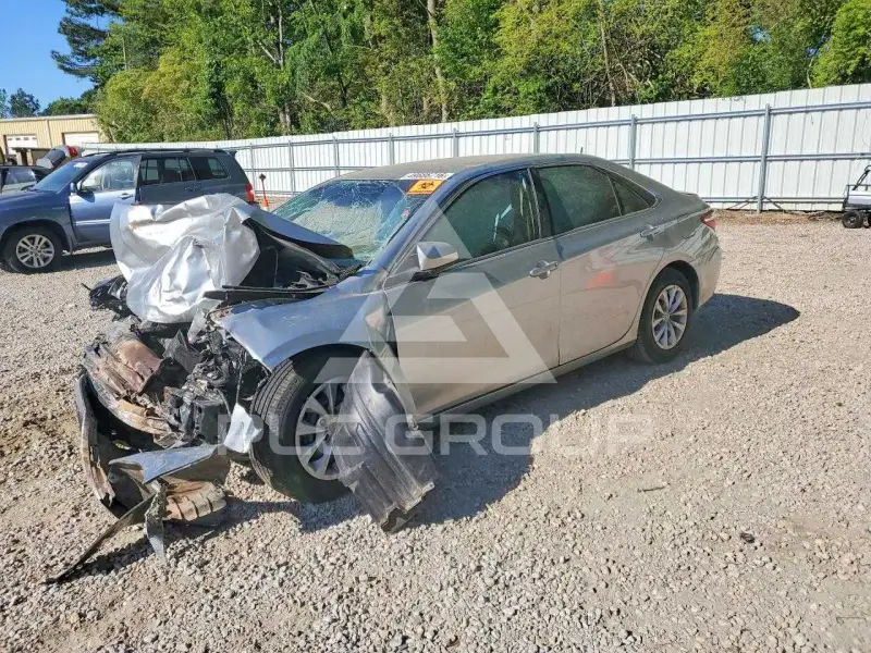 2015 Toyota CAMRY фото