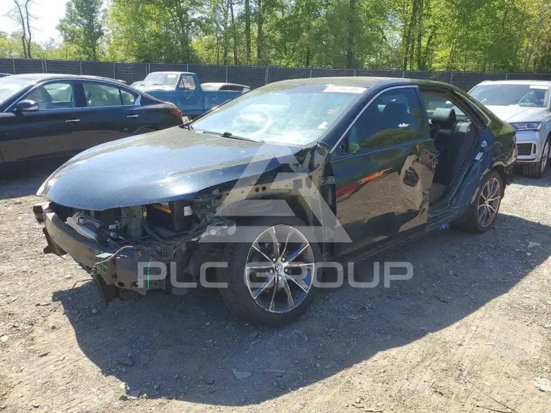 2015 Toyota CAMRY фото