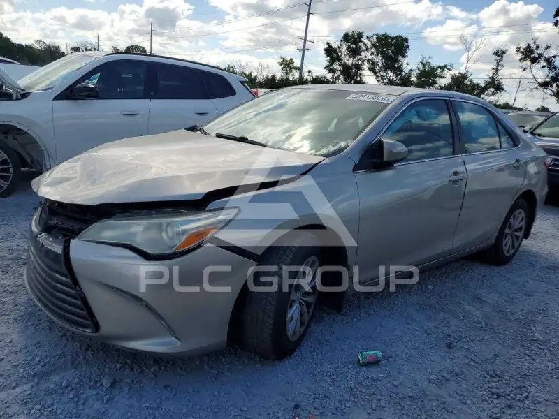2015 Toyota CAMRY фото
