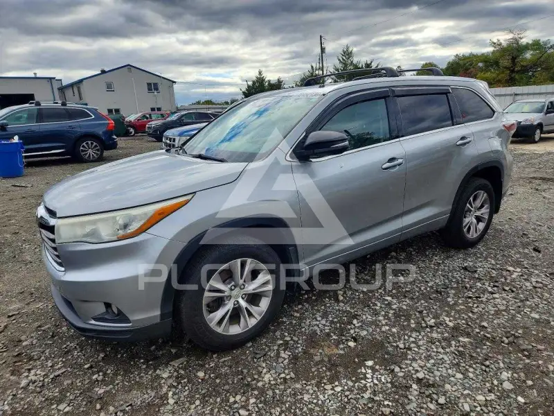 2015 Toyota Highlander фото