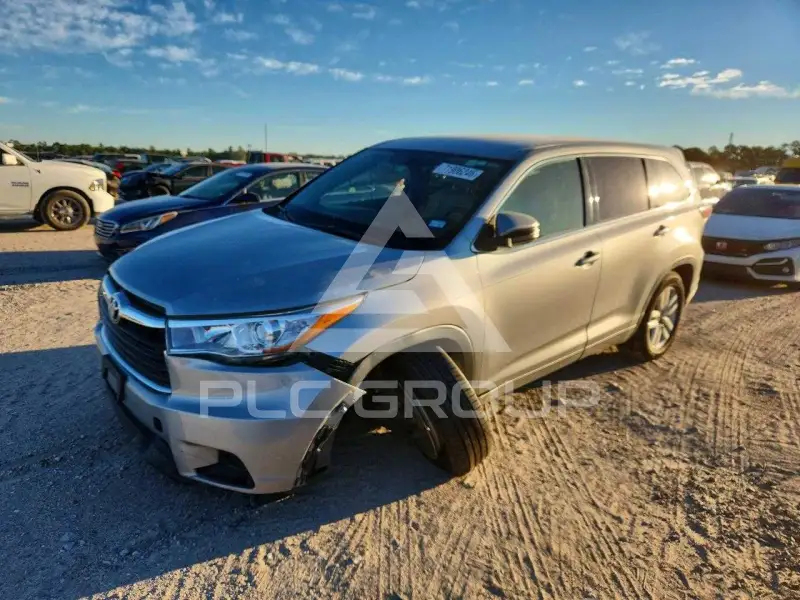2015 Toyota Highlander фото